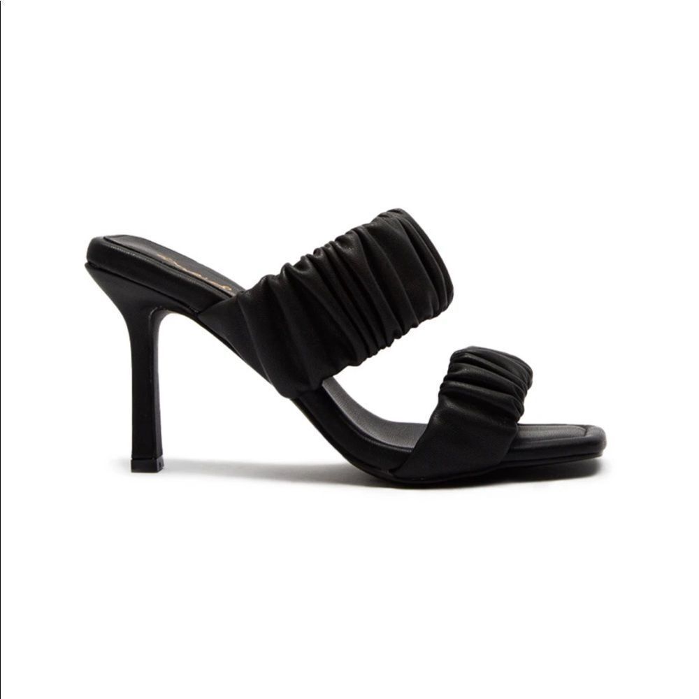 Black Double Ruched Band Heel - Picture 3 of 7